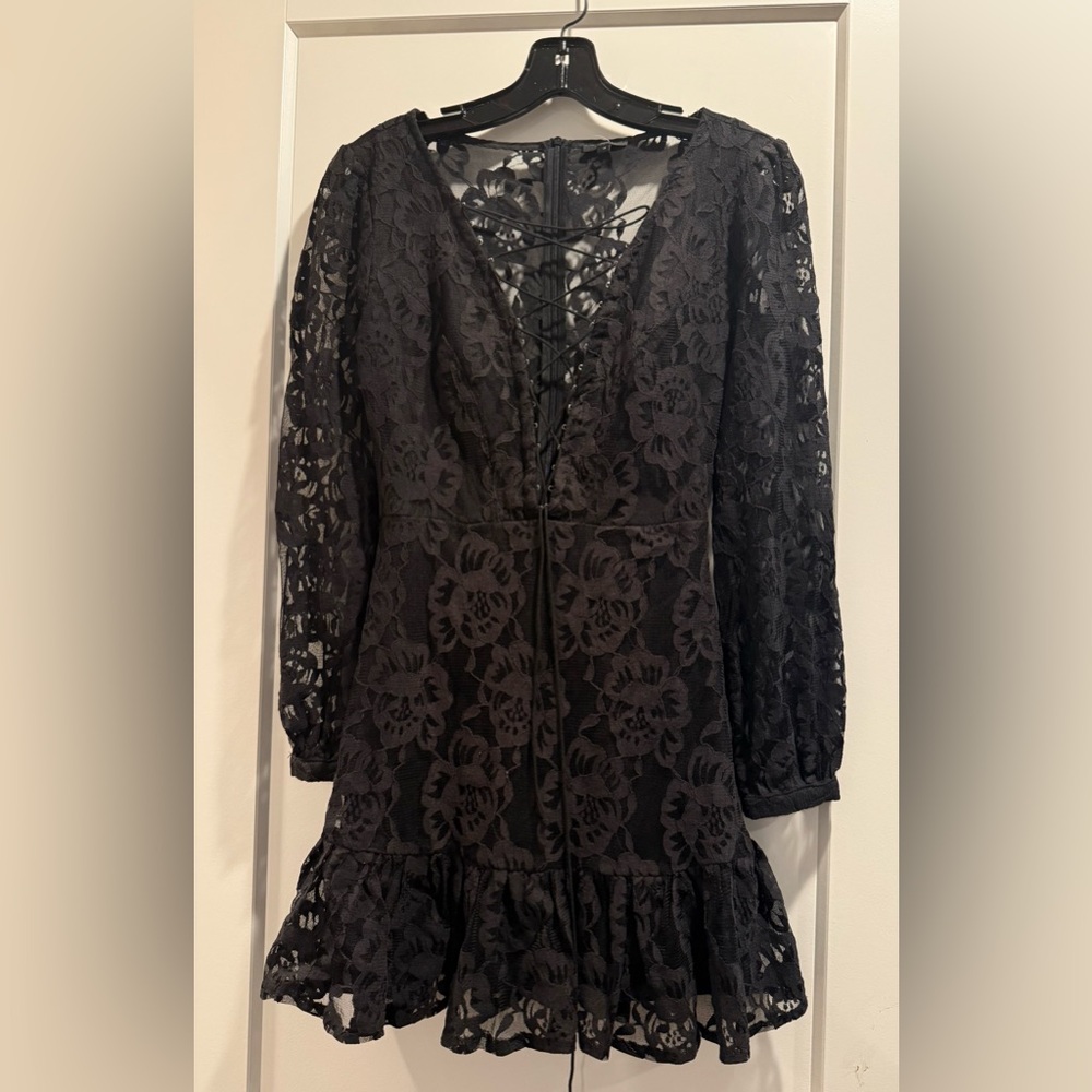 Ontwefth Black Lace Mini long sleeves‎ Dress Size Small